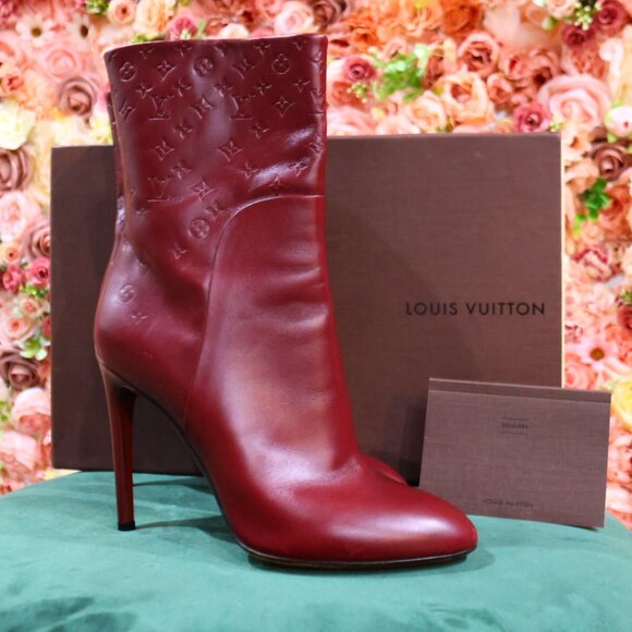 Louis Vuitton Pumps, Burgundy Leather - Picture 1 of 3